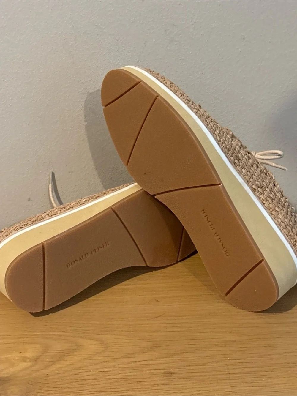 Donald Pliner Napoli Brown Woven Wedge Lace Up Shoes Women's Size 7 NEW